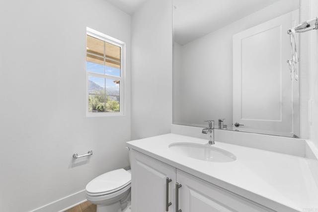 3501 Foxley Dr, Escondido CA: https://media.crmls.org/mediaz/fa0d006f-adef-42db-975c-1eea76b31bb5.jpg
