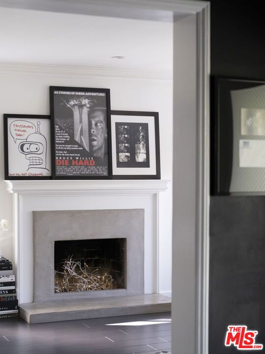 1259 S Bedford Drive, Los Angeles CA: https://media.crmls.org/mediaz/fa0df6e6-3444-4e2f-9b0b-85d96c5b1ff8.jpg
