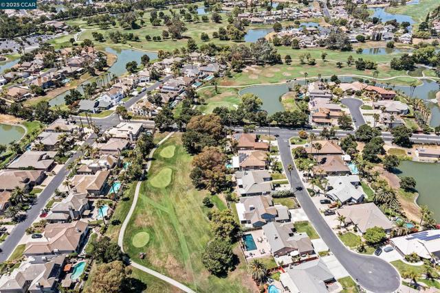 5727 Cutter Loop, Discovery Bay CA: https://media.crmls.org/mediaz/fa0e11cd-e757-4961-9cc4-262bdc6d332c.jpg