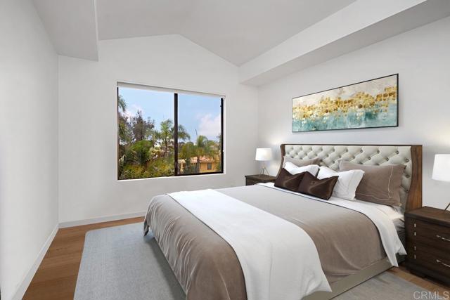 2127 Heather Ln, Del Mar CA: https://media.crmls.org/mediaz/fa0ed1dc-0e54-4592-8d5e-dac218035a02.jpg