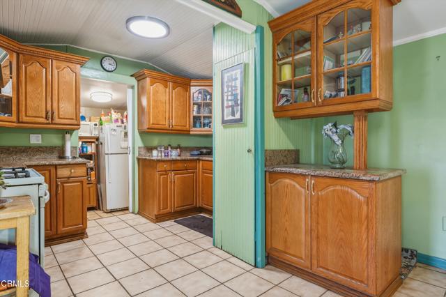 Detail Gallery Image 21 of 41 For 12605 1st Trl, Kagel Canyon,  CA 91342 - 2 Beds | 1 Baths