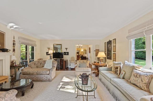 2155 Geri Lane, Hillsborough CA: https://media.crmls.org/mediaz/fa0fc6ec-4c88-4c3a-a566-0c0e6d4804eb.jpg