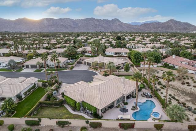 49700 Althea Court, La Quinta CA: https://media.crmls.org/mediaz/fa0fcf71-c51c-426a-b8ee-3b4a7951f43e.jpg