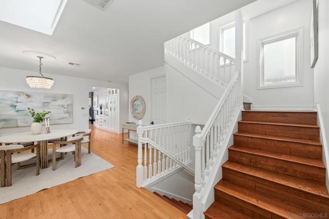 261 G Ave, Coronado CA: https://media.crmls.org/mediaz/fa101489-09cf-432c-997d-5ba94fb706fd.jpg
