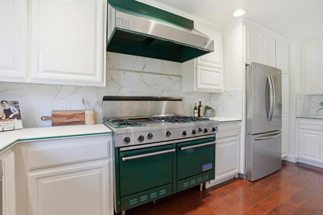 1621 Stone Pine Lane, Menlo Park CA: https://media.crmls.org/mediaz/fa1035b0-4cb9-48cb-a16b-4852e76c69a8.jpg