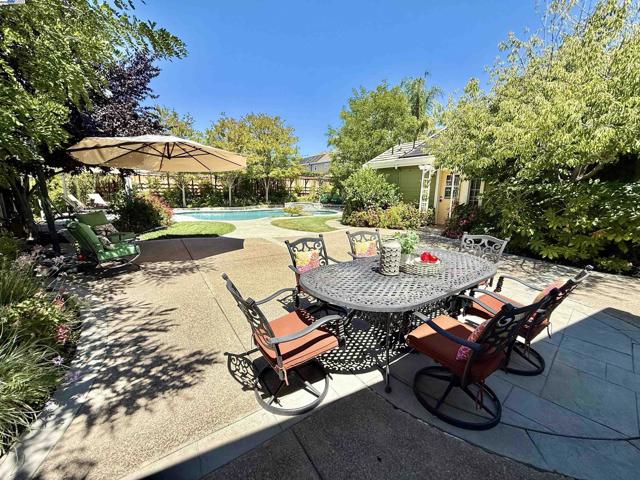 1164 Lexington Way, Livermore CA: https://media.crmls.org/mediaz/fa109a36-af11-4f9d-a19a-4467298ad6cf.jpg