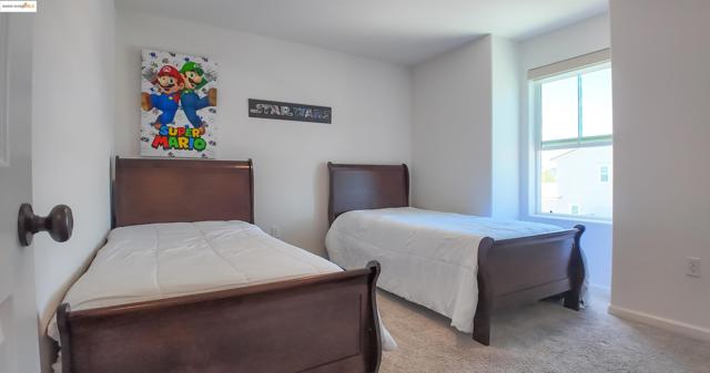 5305 Mcdowell Valley Ln, Antioch CA: https://media.crmls.org/mediaz/fa11a0de-c458-4dab-a57e-94631aa9094a.jpg