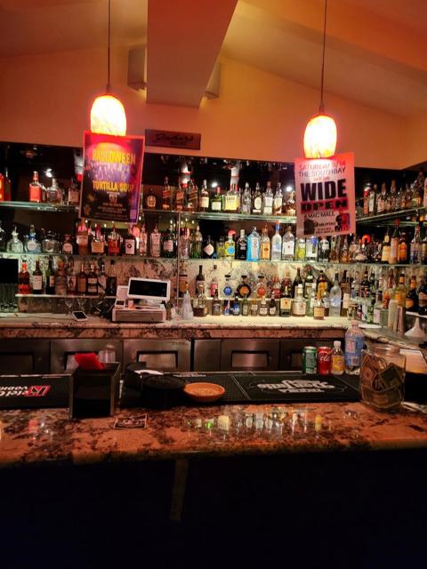 579 579 S Main Street, Milpitas CA: https://media.crmls.org/mediaz/fa11cf8e-b6e5-41af-8a2d-fef208bee254.jpg