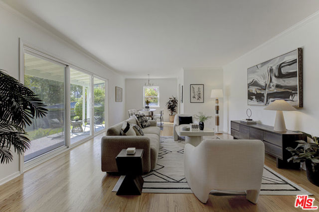 608 Solway Street photo 5