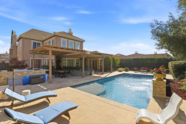 1625 Mission Avenida, Morgan Hill CA: https://media.crmls.org/mediaz/fa1420ef-95a2-4b4f-9b51-3f46ca957856.jpg