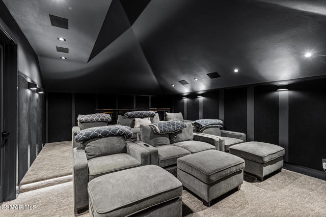 28845 Countryside Drive, Agoura Hills CA: https://media.crmls.org/mediaz/fa1453ed-6edc-4978-bfa3-4eb94b44332c.jpg