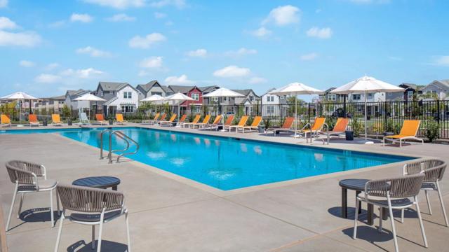 2817 Earthened Walk, Sacramento CA: https://media.crmls.org/mediaz/fa149c96-75b5-4af7-9b8a-efba57bfe261.jpg