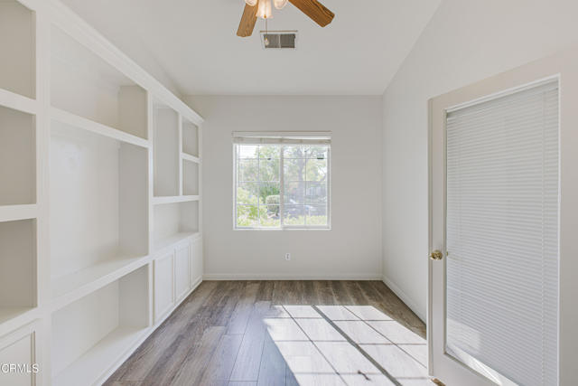 Detail Gallery Image 9 of 38 For 3819 Europa Ln, Bakersfield,  CA 93312 - 3 Beds | 2 Baths