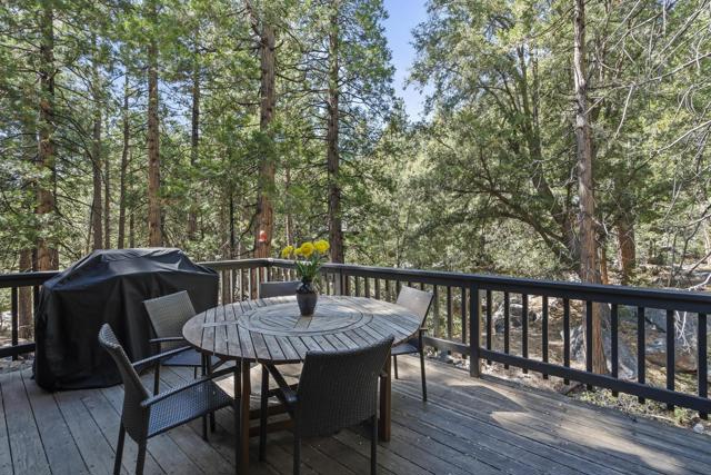 24747 Fern Valley Road, Idyllwild CA: https://media.crmls.org/mediaz/fa157455-deea-45a0-b021-3e34959101b0.jpg