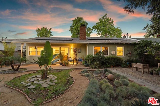 7667 Chisholm Avenue, Van Nuys CA: https://media.crmls.org/mediaz/fa158225-5924-4722-9de0-05dc7a13602a.jpg