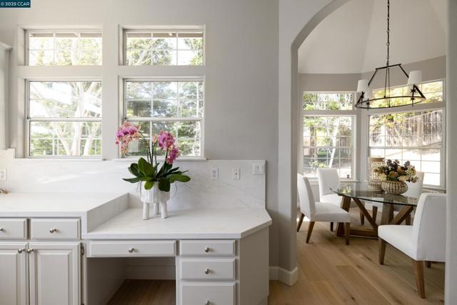 46 Merrill Circle N., Moraga CA: https://media.crmls.org/mediaz/fa168229-9ebd-48fc-8f53-95fe3e528fea.jpg