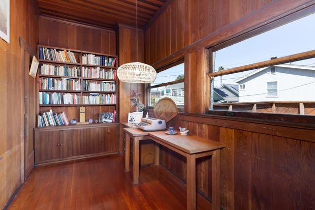 21130 E Cliff Drive, Santa Cruz CA: https://media.crmls.org/mediaz/fa192c99-0089-4a6e-a64c-417db198e21d.jpg