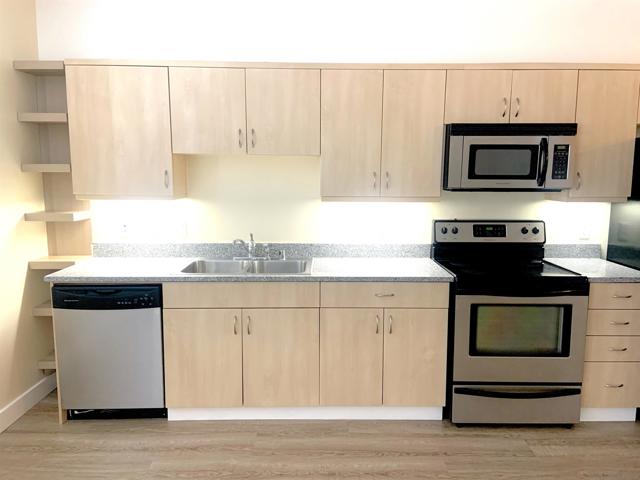 889 Date St, San Diego CA: https://media.crmls.org/mediaz/fa19d67d-ad5f-4e73-823e-c16acc6408ca.jpg