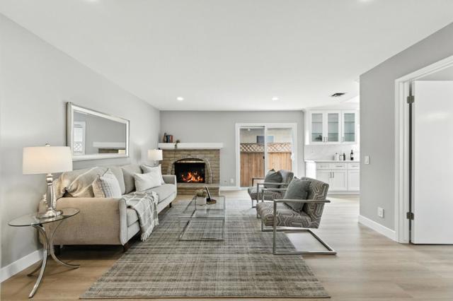 387 Menhaden Court, Foster City CA: https://media.crmls.org/mediaz/fa1dab33-ffed-40cb-917b-8e1f770e6ed2.jpg