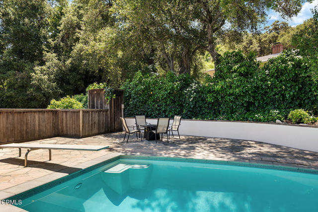 304 Mesa Lila Road, Glendale CA: https://media.crmls.org/mediaz/fa1df2a6-f584-4419-8c0b-d18f3671c7b7.jpg