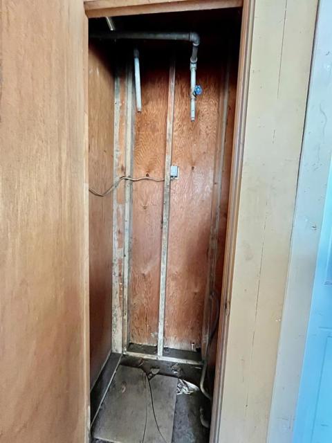 128 Maple Avenue, Watsonville CA: https://media.crmls.org/mediaz/fa1f85c5-c06b-466d-9ff7-8bf67199f2a1.jpg