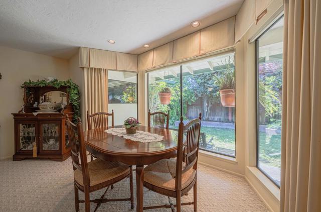 51 La Mirada Court, Salinas CA: https://media.crmls.org/mediaz/fa1faba6-5fe1-46a4-8fe8-bdf2166068f0.jpg