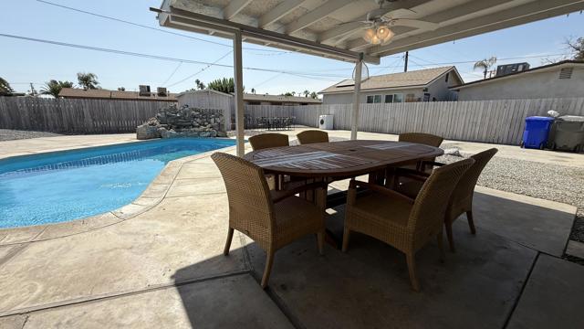 43700 Buena Circle, Palm Desert, CA 92260