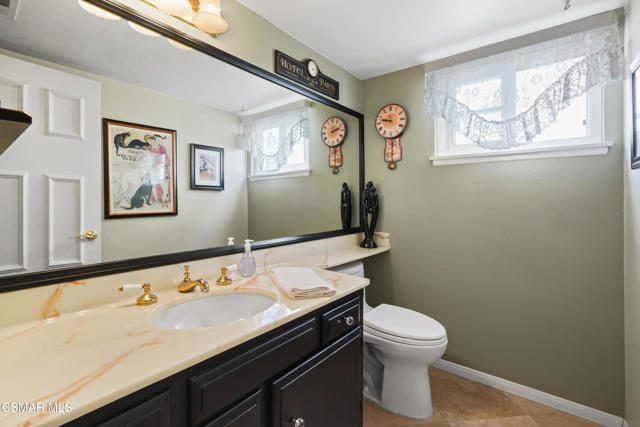 744 Calle Las Colinas, Newbury Park CA: https://media.crmls.org/mediaz/fa208eee-5a2c-4ae0-b5cd-ccd3875bbf24.jpg