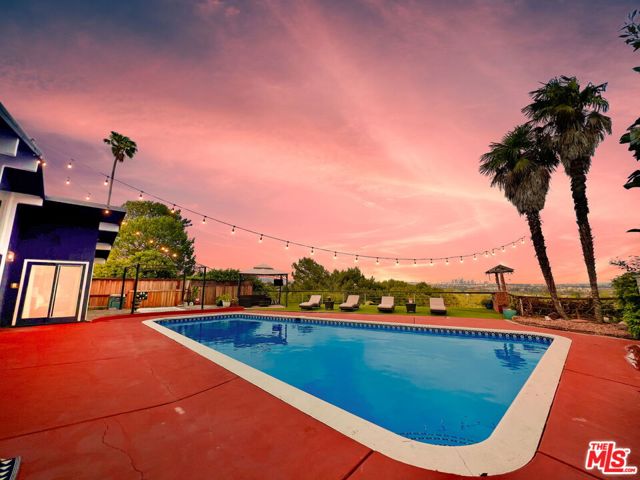 2838 Medill Place, Los Angeles CA: https://media.crmls.org/mediaz/fa2090ad-a6c5-4cbf-a5fb-9abd9ae4223c.jpg