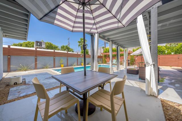 515 N Calle Marcus, Palm Springs CA: https://media.crmls.org/mediaz/fa21d91c-0257-4584-8f8c-b8deea17f52a.jpg