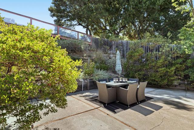 2310 Wooster Avenue, Belmont CA: https://media.crmls.org/mediaz/fa21fb2b-651a-4afb-8890-beab43596881.jpg