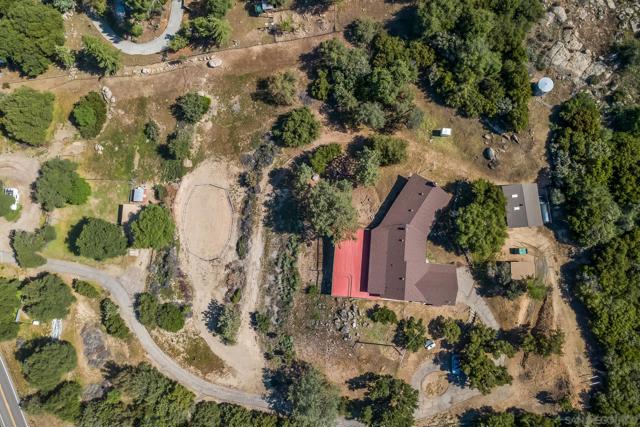 10649 Boulder Creek Rd, Descanso CA: https://media.crmls.org/mediaz/fa2224d4-790c-4d8f-8f7d-ef1cb4f7ac8a.jpg