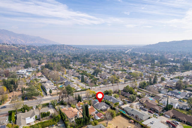 4917 Angeles Crest Highway, La Canada Flintridge CA: https://media.crmls.org/mediaz/fa232cc9-7801-48af-b596-4d175a9a98fe.jpg