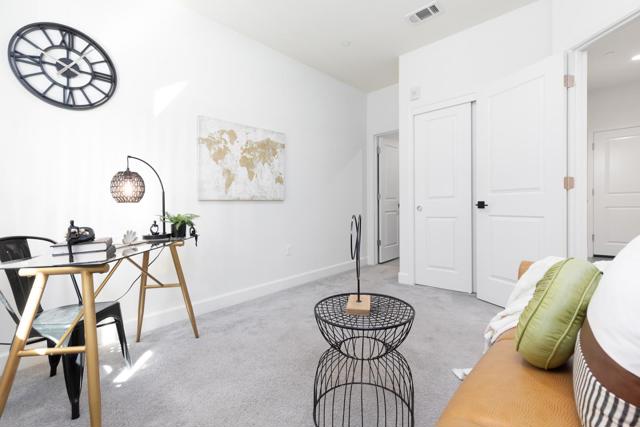 733 E Evelyn Avenue, Sunnyvale CA: https://media.crmls.org/mediaz/fa243cb0-27cb-4a3f-af7b-bde740ce27c5.jpg