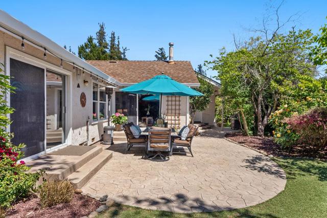 405 Esmeralda Drive, Santa Cruz CA: https://media.crmls.org/mediaz/fa259d84-b622-4695-9b8e-c352d1a34e03.jpg