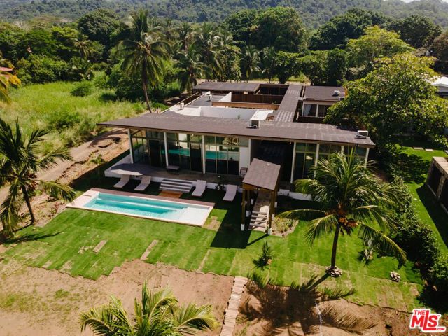 800 M Sur De El Restaurante El Barco