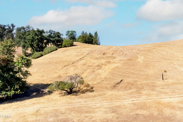 Detail Gallery Image 9 of 22 For 18300 Walker Rd, Willits,  CA 95490 - 2 Beds | 1 Baths