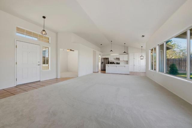 612 Saffron Street, Hanford CA: https://media.crmls.org/mediaz/fa2800f6-a632-42c6-a786-1cbac67eea42.jpg