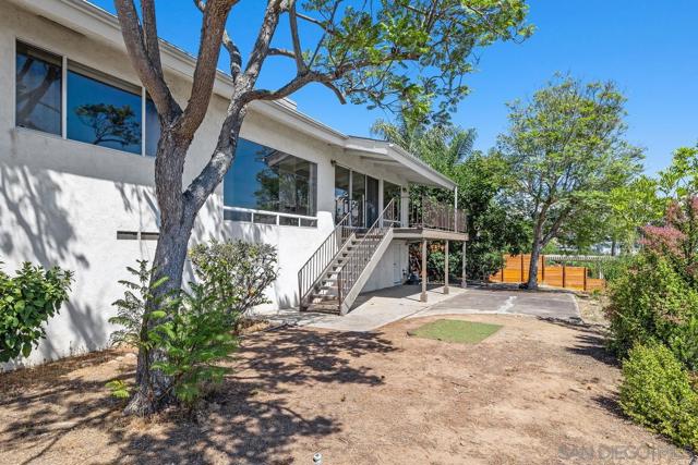 6371 Dwane Ave, San Diego CA: https://media.crmls.org/mediaz/fa2823f3-fb48-42d1-bcc0-0926e857661d.jpg