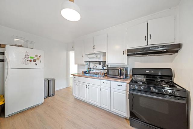 9 W 15th Street, Antioch CA: https://media.crmls.org/mediaz/fa28b142-7442-45cd-865a-a7f3c6485c4d.jpg