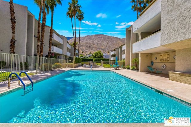 261 E La Verne Way #B, Palm Springs, CA 92264