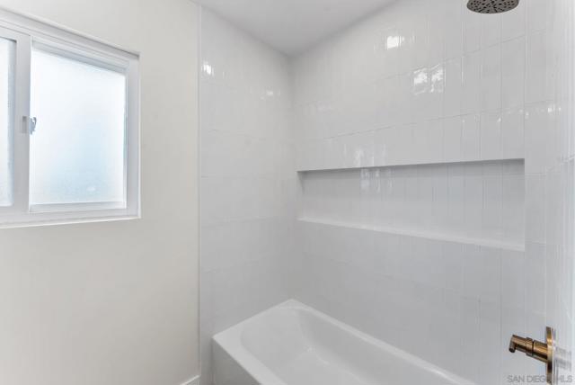 10315 Moselle St, San Diego CA: https://media.crmls.org/mediaz/fa296c8b-681f-4111-8bac-32ebfb6e43fa.jpg