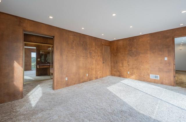 9066 Coker Road, Salinas CA: https://media.crmls.org/mediaz/fa29bea6-2aef-409c-813d-d41804cdd3f2.jpg