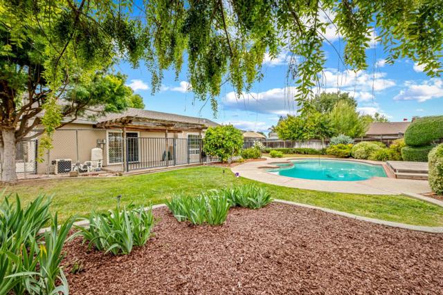 464 Edelweiss Drive, San Jose CA: https://media.crmls.org/mediaz/fa29e6eb-3112-4199-b35b-16567fd8a018.jpg