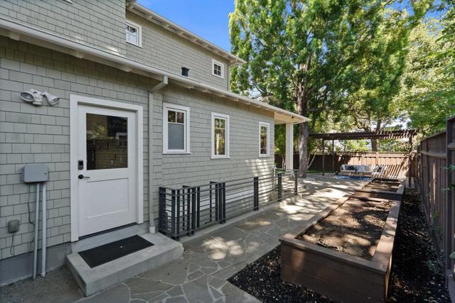 Image 84 of 92 For 1180 Lemon Avenue