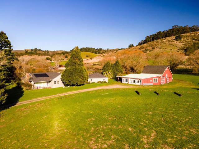 1650 Stage Road, Pescadero CA: https://media.crmls.org/mediaz/fa2ae459-86bf-4953-9910-6c92e823fcd2.jpg