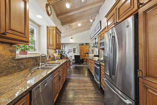 Detail Gallery Image 13 of 57 For 2547 Stokes Canyon Rd, Calabasas,  CA 91302 - 4 Beds | 3 Baths