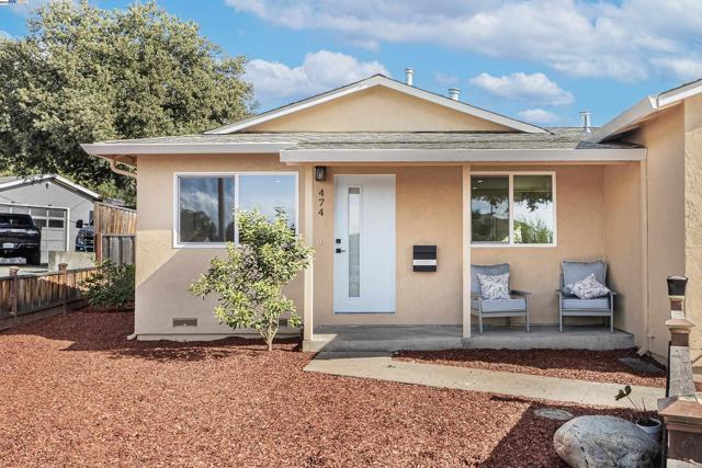 474 Oliver St, Milpitas CA: https://media.crmls.org/mediaz/fa2bfafc-0694-432c-9a93-0826c9608bac.jpg