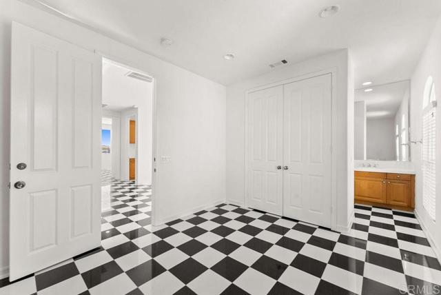 Detail Gallery Image 20 of 44 For 1004 Red Granite Rd, Chula Vista,  CA 91913 - 5 Beds | 4/1 Baths