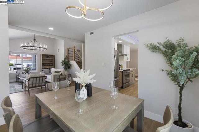 1656 Briarcrest Ct, San Jose CA: https://media.crmls.org/mediaz/fa2c78c4-a3e2-4deb-973d-d20e54ff5980.jpg